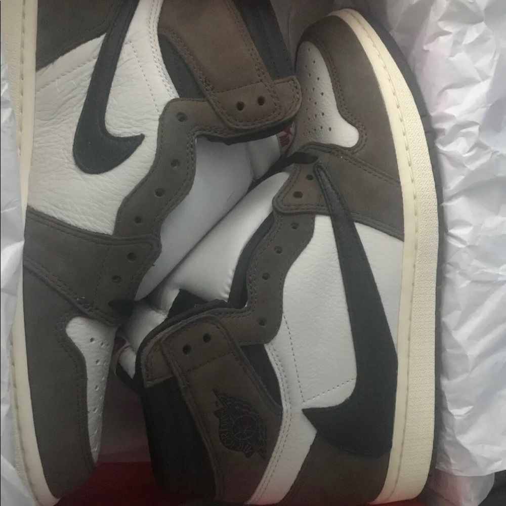 Air Jordan 1 Travis Scotts Size 10